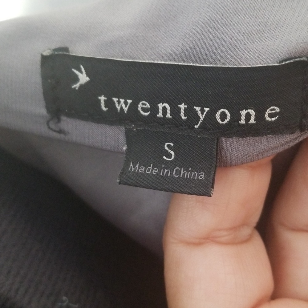 TWENTYONE DRESS - Picture 4 of 5